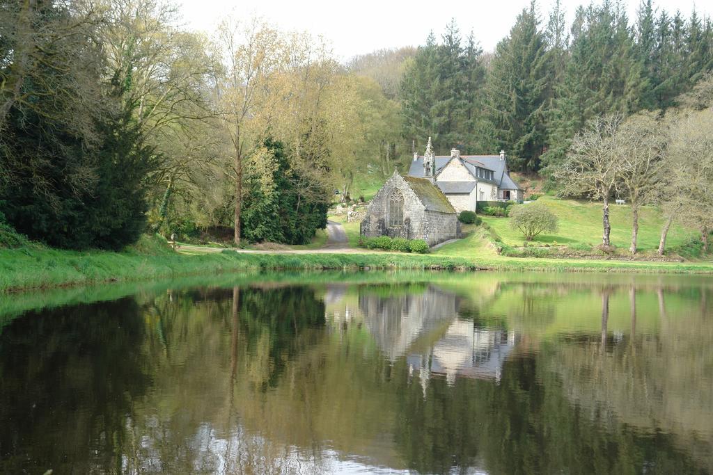 Bed and Breakfast Les Etangs De Pitie Mellionnec Exteriér fotografie